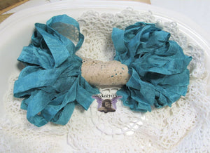 10 Yards Vintage Seam Binding Ribbon - GEM GREEN - Crinkled Scrunched Hug Snug jade green Shabby Ribbon